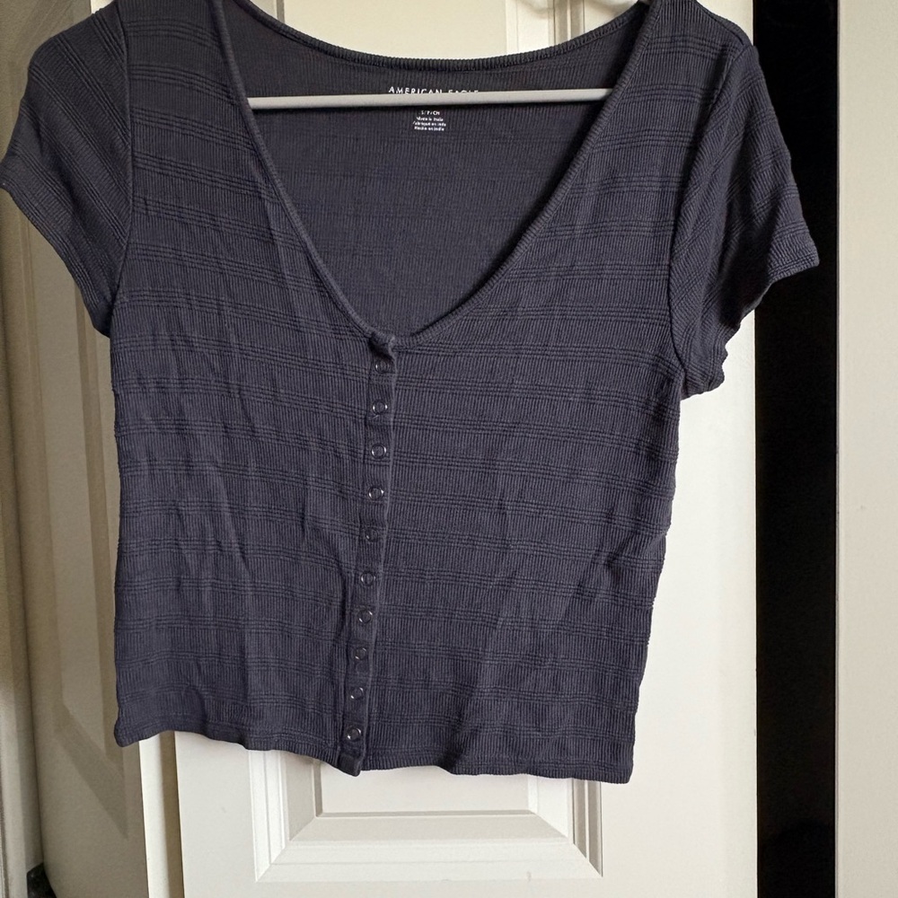 A&E Dark Gray Button-Up Women's Top